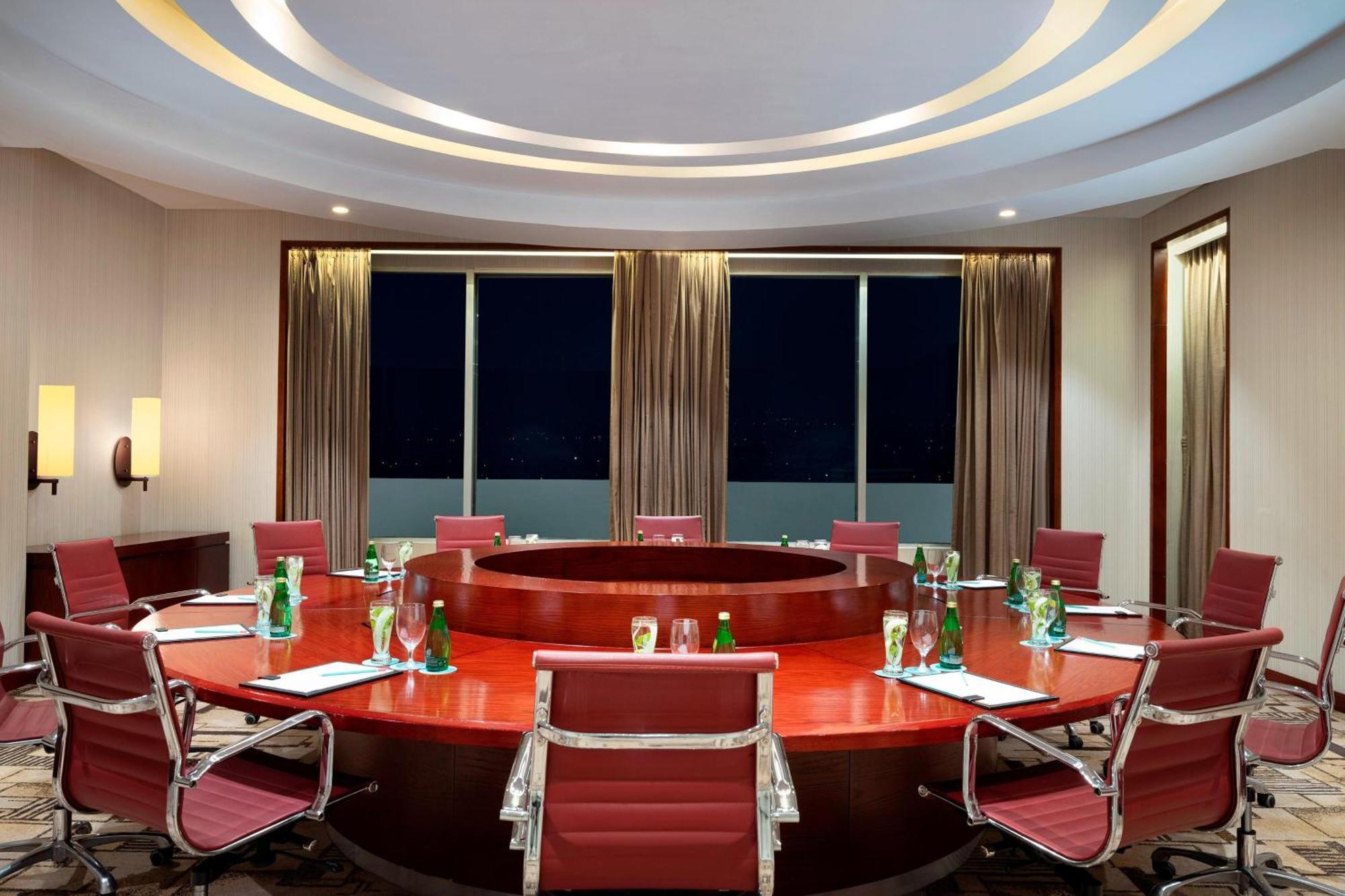Le Meridien Dhaka Exterior photo