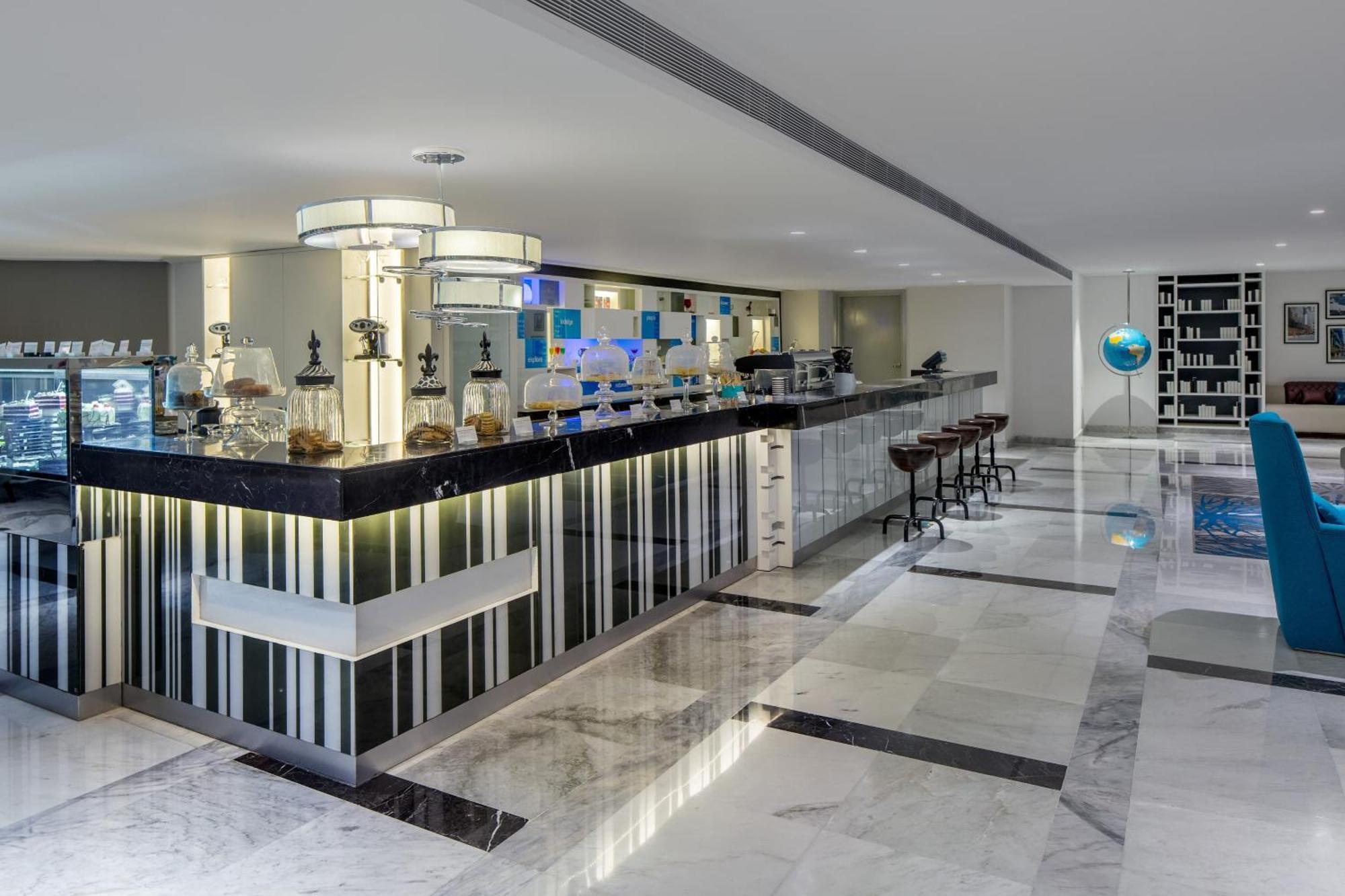 Le Meridien Dhaka Exterior photo
